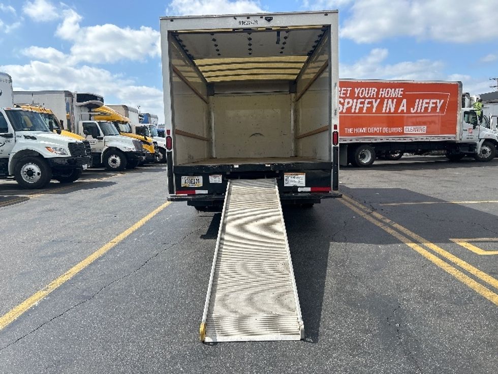 Light Duty Box Truck-Light and Medium Duty Trucks-GMC-2022-Savana G33903-Torrance-CA-94,928\n\t\tmiles-$ 33,750 - Image 9