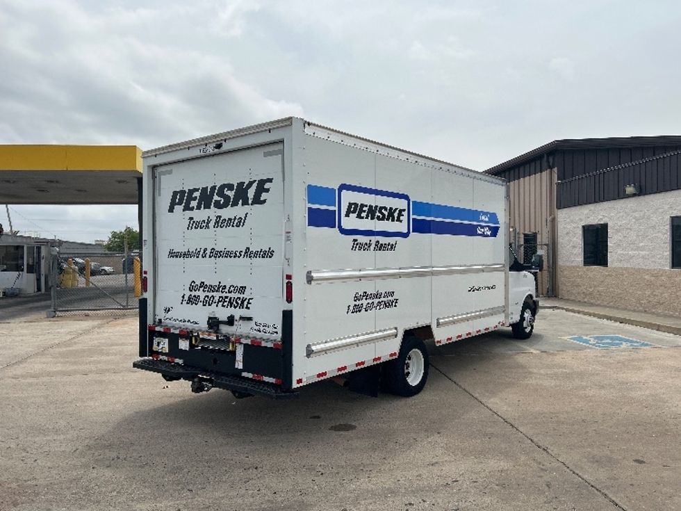 Light Duty Box Truck-Light and Medium Duty Trucks-GMC-2022-Savana G33903-Tulsa-OK-58,986\n\t\tmiles-$ 37,250 - Image 13