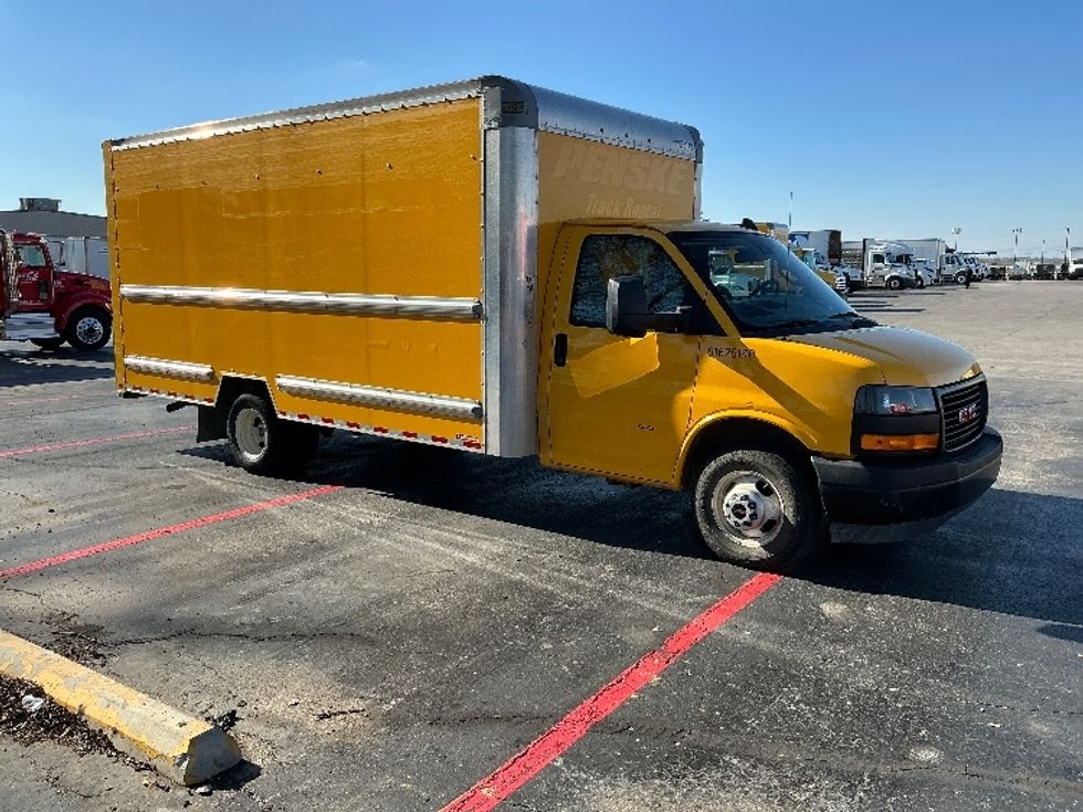 Light Duty Box Truck-Light and Medium Duty Trucks-GMC-2022-Savana G33903-Tulsa-OK-88,335\n\t\tmiles-$ 29,750 - Image 1