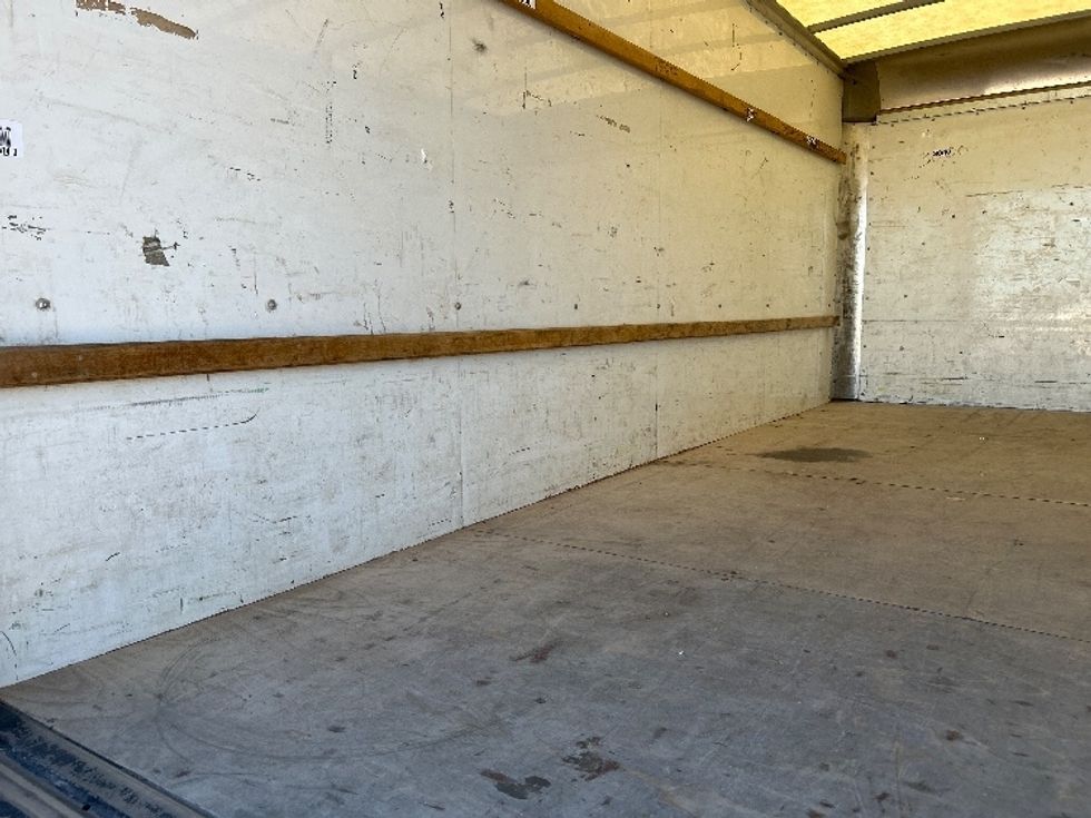 Light Duty Box Truck-Light and Medium Duty Trucks-GMC-2022-Savana G33903-Tulsa-OK-99,386\n\t\tmiles-$ 31,750 - Image 10