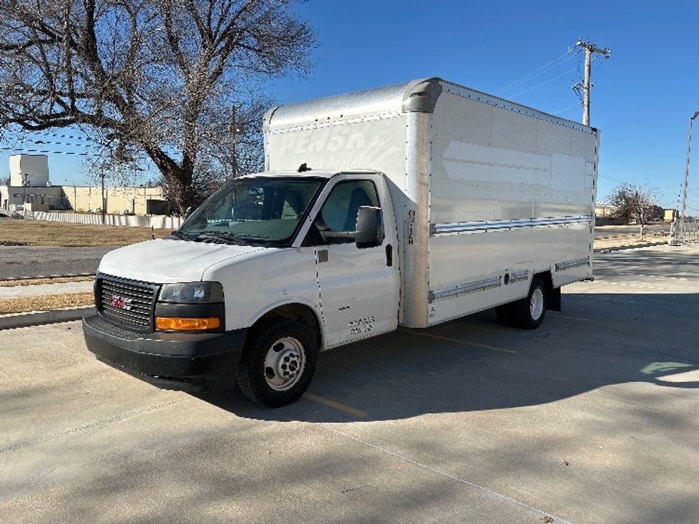 Light Duty Box Truck-Light and Medium Duty Trucks-GMC-2022-Savana G33903-Tulsa-OK-99,386\n\t\tmiles-$ 31,750 - Image 3