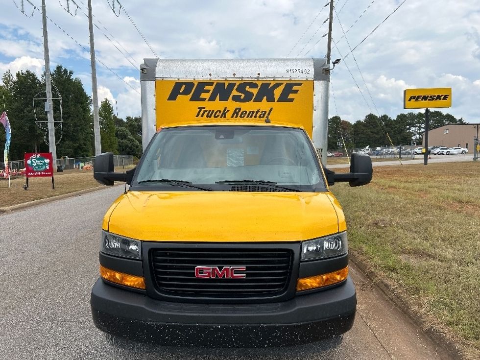Light Duty Box Truck-Light and Medium Duty Trucks-GMC-2022-Savana G33903-Tuscaloosa-AL-113,346\n\t\tmiles-$ 26,250 - Image 2