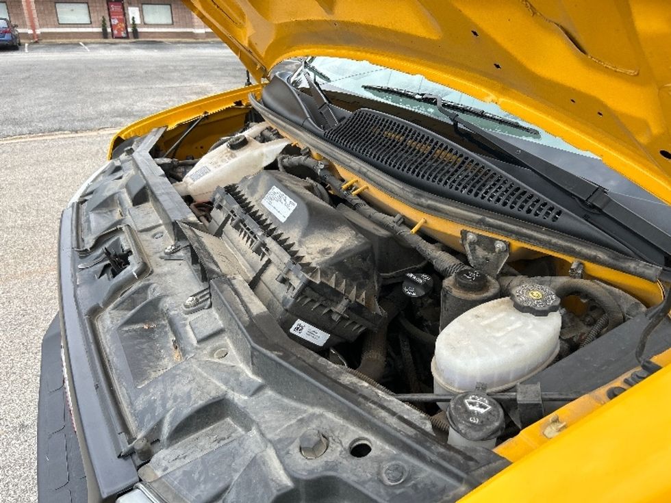 Light Duty Box Truck-Light and Medium Duty Trucks-GMC-2022-Savana G33903-Tuscaloosa-AL-113,346\n\t\tmiles-$ 26,250 - Image 23