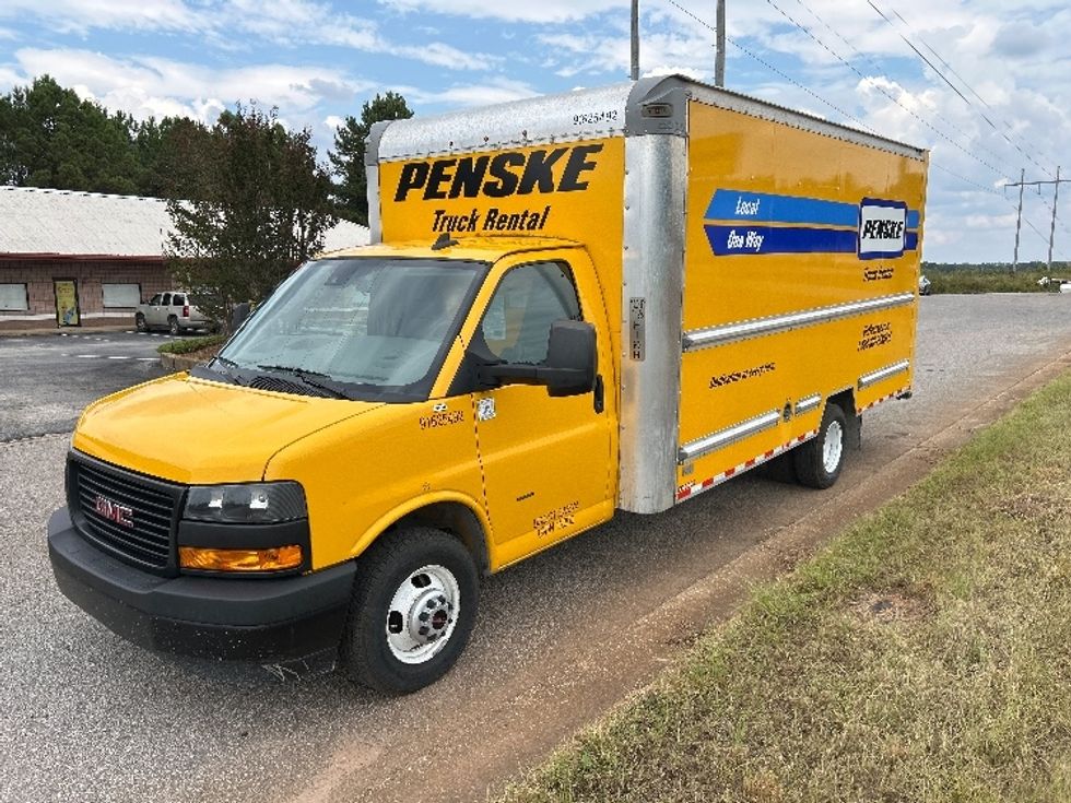 Light Duty Box Truck-Light and Medium Duty Trucks-GMC-2022-Savana G33903-Tuscaloosa-AL-113,346\n\t\tmiles-$ 26,250 - Image 3