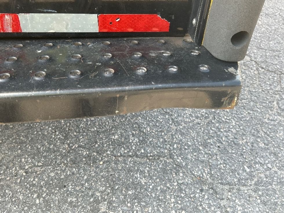 Light Duty Box Truck-Light and Medium Duty Trucks-GMC-2022-Savana G33903-Virginia Beach-VA-84,426\n\t\tmiles-$ 31,500 - Image 25