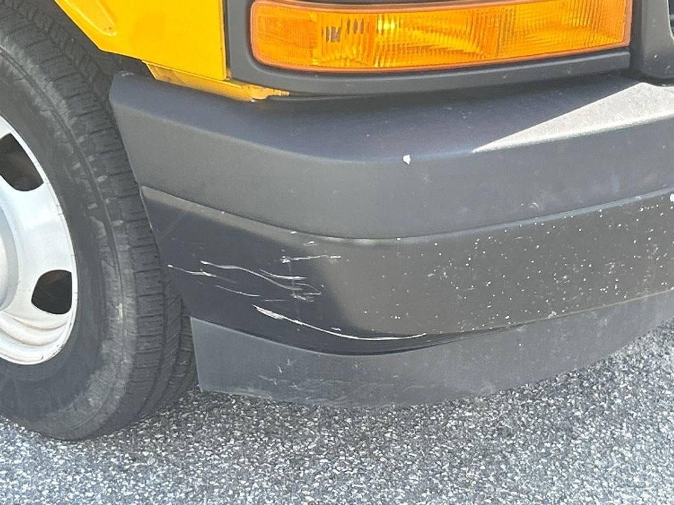 Light Duty Box Truck-Light and Medium Duty Trucks-GMC-2022-Savana G33903-Virginia Beach-VA-84,426\n\t\tmiles-$ 31,500 - Image 28