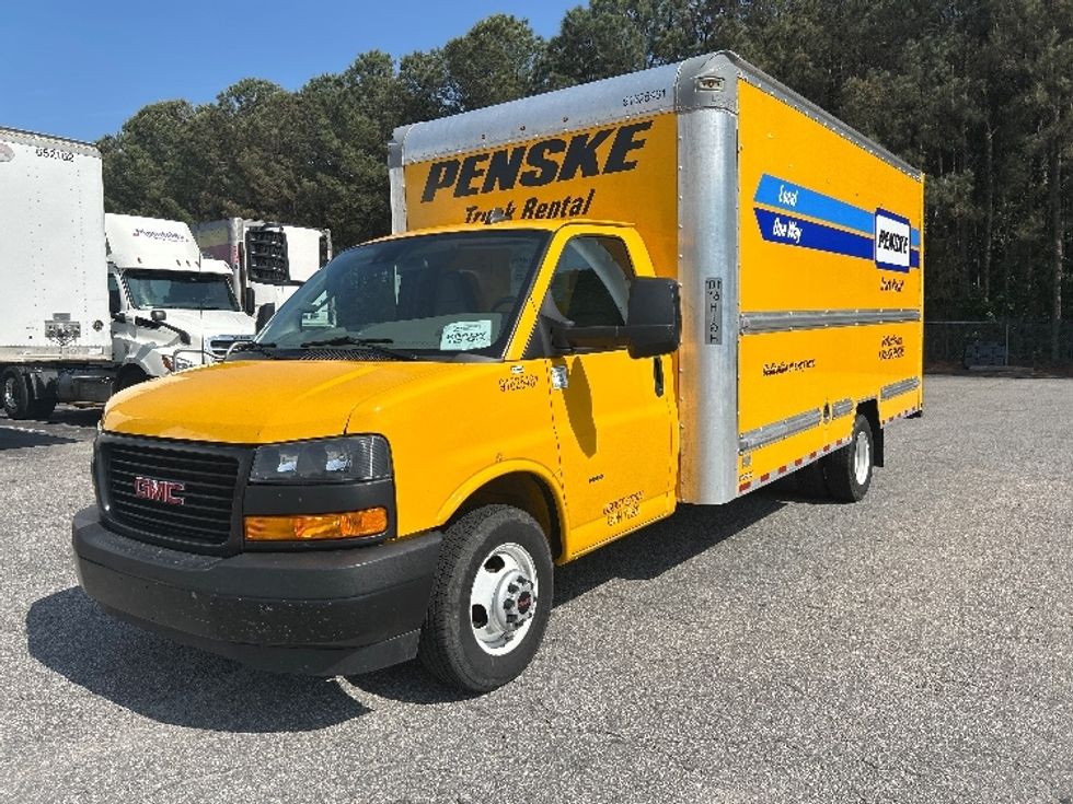 Light Duty Box Truck-Light and Medium Duty Trucks-GMC-2022-Savana G33903-Virginia Beach-VA-84,426\n\t\tmiles-$ 31,500 - Image 3