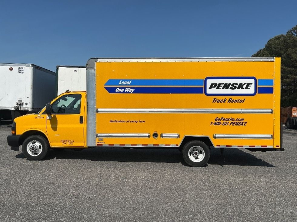 Light Duty Box Truck-Light and Medium Duty Trucks-GMC-2022-Savana G33903-Virginia Beach-VA-84,426\n\t\tmiles-$ 31,500 - Image 4