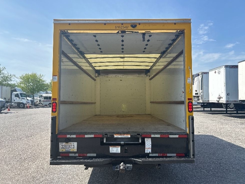 Light Duty Box Truck-Light and Medium Duty Trucks-GMC-2022-Savana G33903-Virginia Beach-VA-84,426\n\t\tmiles-$ 31,500 - Image 8