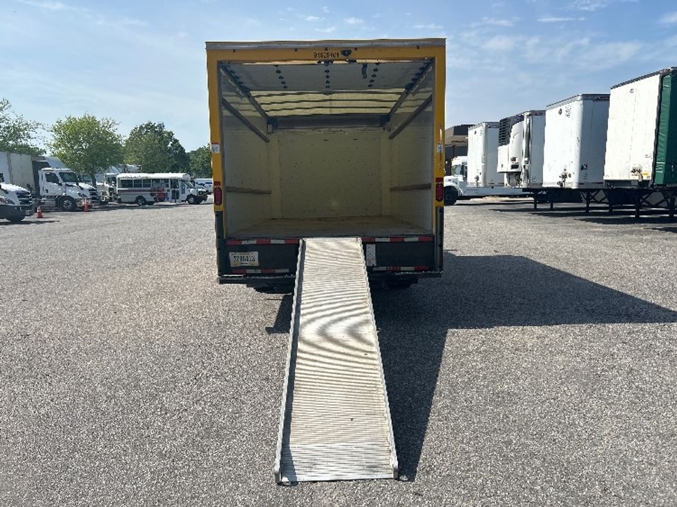 Light Duty Box Truck-Light and Medium Duty Trucks-GMC-2022-Savana G33903-Virginia Beach-VA-84,426\n\t\tmiles-$ 31,500 - Image 9