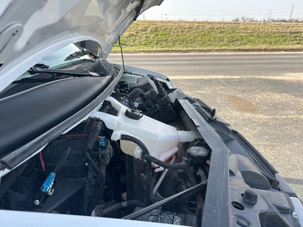 Light Duty Box Truck-Light and Medium Duty Trucks-GMC-2022-Savana G33903-Waco-TX-59,834\n\t\tmiles-$ 40,250 - Image 23