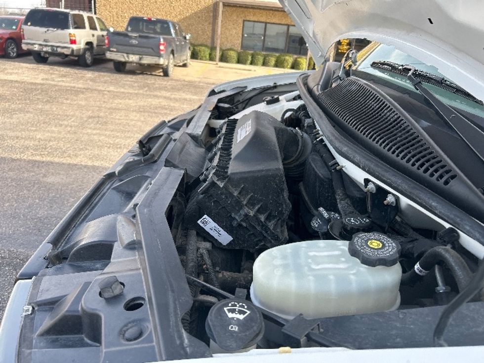 Light Duty Box Truck-Light and Medium Duty Trucks-GMC-2022-Savana G33903-Waco-TX-59,834\n\t\tmiles-$ 40,250 - Image 24