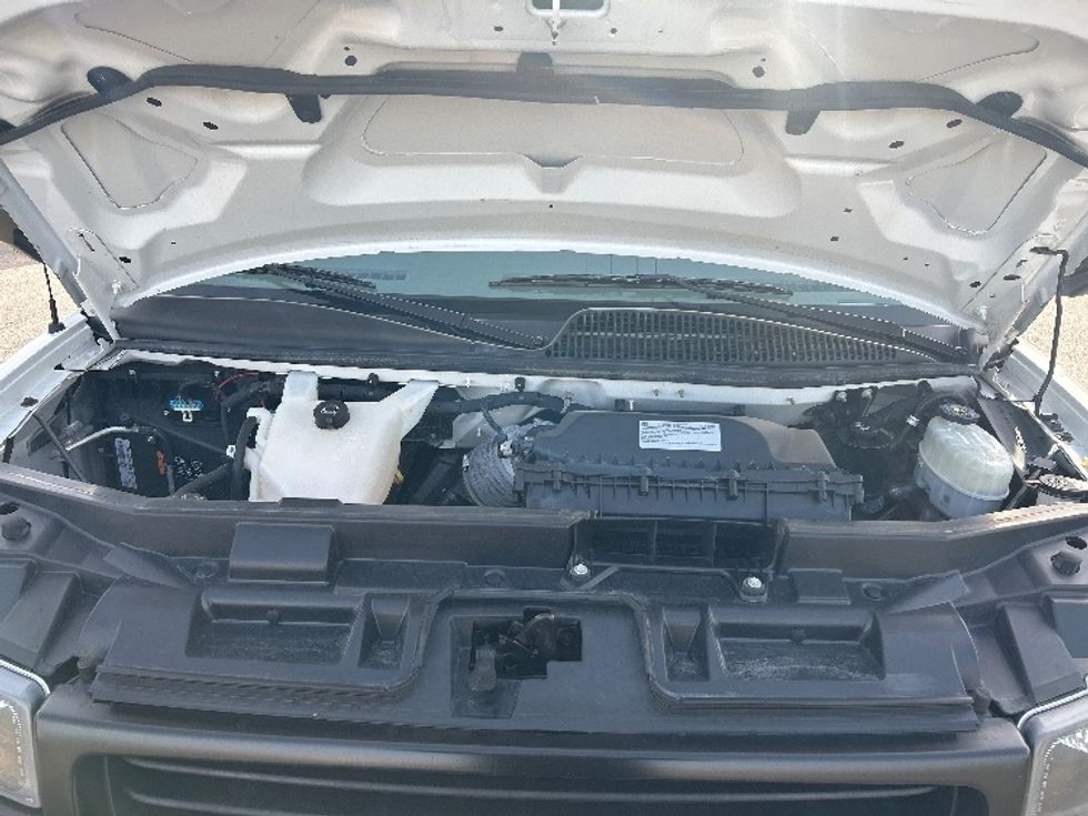 Light Duty Box Truck-Light and Medium Duty Trucks-GMC-2022-Savana G33903-Waco-TX-59,834\n\t\tmiles-$ 40,250 - Image 25