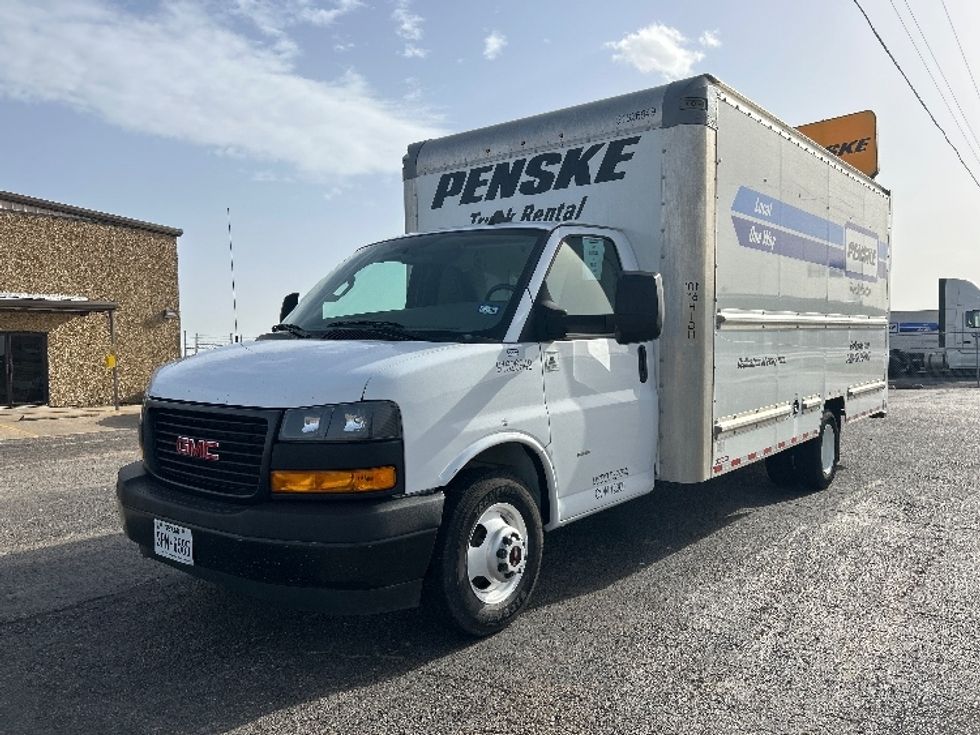 Light Duty Box Truck-Light and Medium Duty Trucks-GMC-2022-Savana G33903-Waco-TX-59,834\n\t\tmiles-$ 40,250 - Image 3