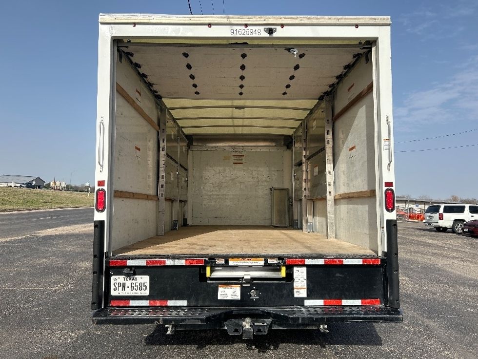 Light Duty Box Truck-Light and Medium Duty Trucks-GMC-2022-Savana G33903-Waco-TX-59,834\n\t\tmiles-$ 40,250 - Image 8