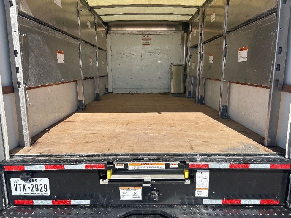 Light Duty Box Truck-Light and Medium Duty Trucks-GMC-2022-Savana G33903-Waco-TX-68,502\n\t\tmiles-$ 39,250 - Image 10