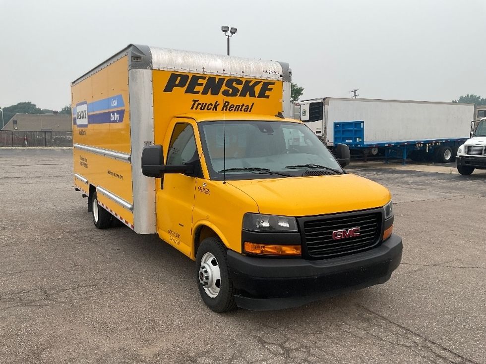 Light Duty Box Truck-Light and Medium Duty Trucks-GMC-2022-Savana G33903-Warren-MI-123,159\n\t\tmiles-$ 24,500 - Image 1