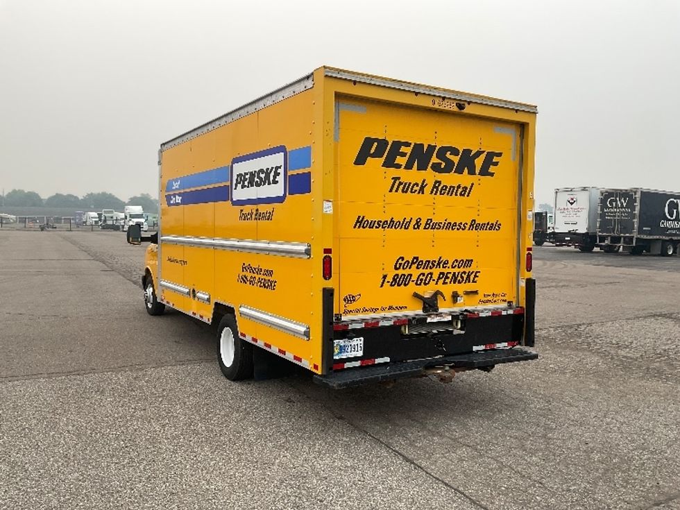 Light Duty Box Truck-Light and Medium Duty Trucks-GMC-2022-Savana G33903-Warren-MI-123,159\n\t\tmiles-$ 24,500 - Image 6