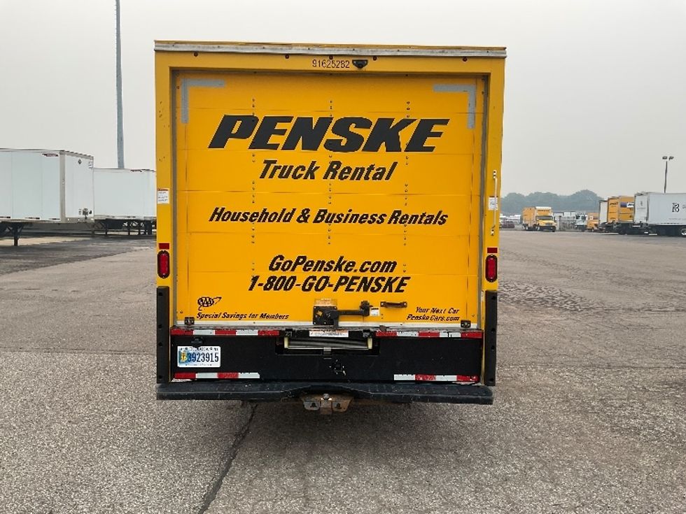 Light Duty Box Truck-Light and Medium Duty Trucks-GMC-2022-Savana G33903-Warren-MI-123,159\n\t\tmiles-$ 24,500 - Image 7