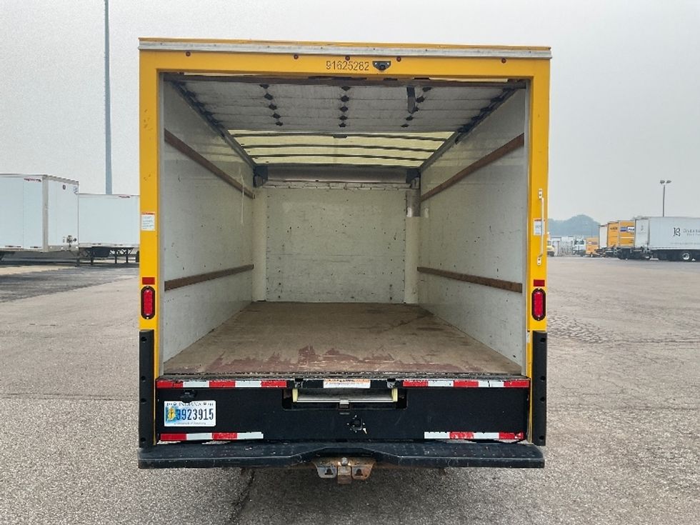 Light Duty Box Truck-Light and Medium Duty Trucks-GMC-2022-Savana G33903-Warren-MI-123,159\n\t\tmiles-$ 24,500 - Image 8