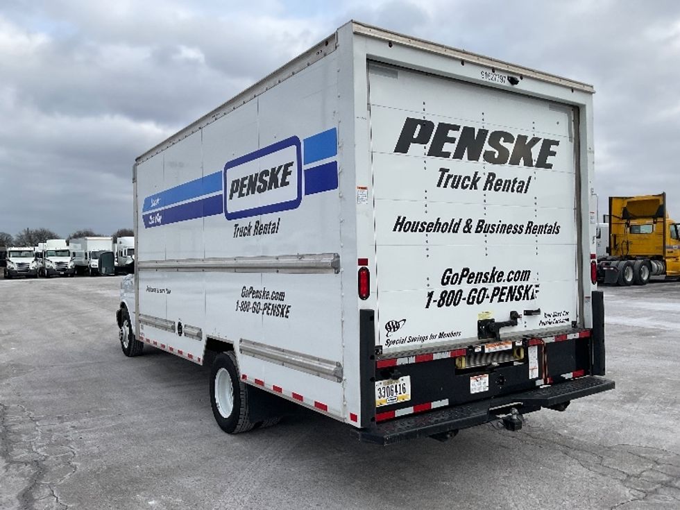 Light Duty Box Truck-Light and Medium Duty Trucks-GMC-2022-Savana G33903-Warren-MI-25,822\n\t\tmiles-$ 48,500 - Image 5