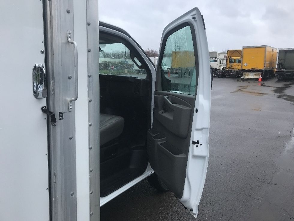 Light Duty Box Truck-Light and Medium Duty Trucks-GMC-2022-Savana G33903-Watertown-NY-35,257\n\t\tmiles-$ 40,500 - Image 20