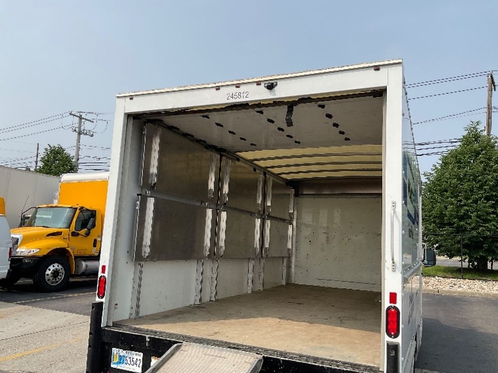 Light Duty Box Truck-Light and Medium Duty Trucks-GMC-2022-Savana G33903-West Babylon-NY-41,956\n\t\tmiles-$ 40,000 - Image 11