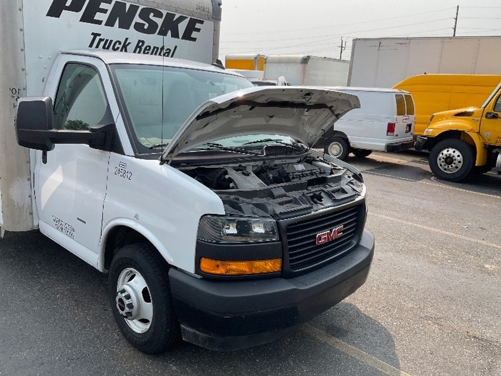 Light Duty Box Truck-Light and Medium Duty Trucks-GMC-2022-Savana G33903-West Babylon-NY-41,956\n\t\tmiles-$ 40,000 - Image 23