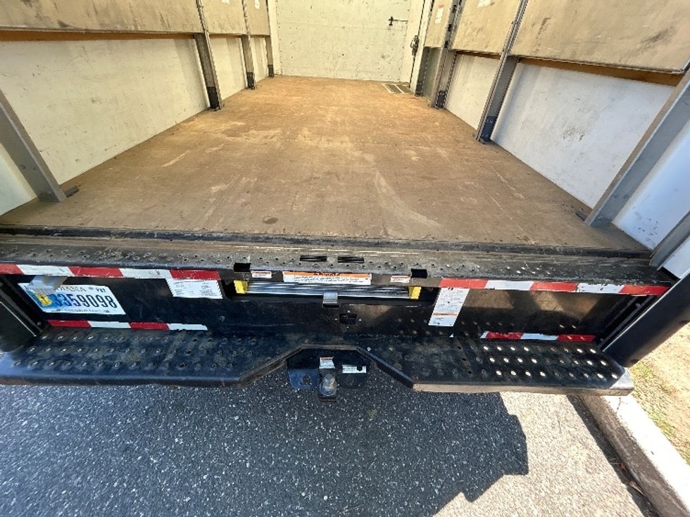 Light Duty Box Truck-Light and Medium Duty Trucks-GMC-2022-Savana G33903-West Babylon-NY-52,653\n\t\tmiles-$ 36,500 - Image 10