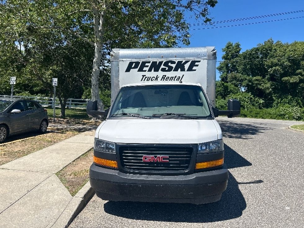 Light Duty Box Truck-Light and Medium Duty Trucks-GMC-2022-Savana G33903-West Babylon-NY-52,653\n\t\tmiles-$ 36,500 - Image 2