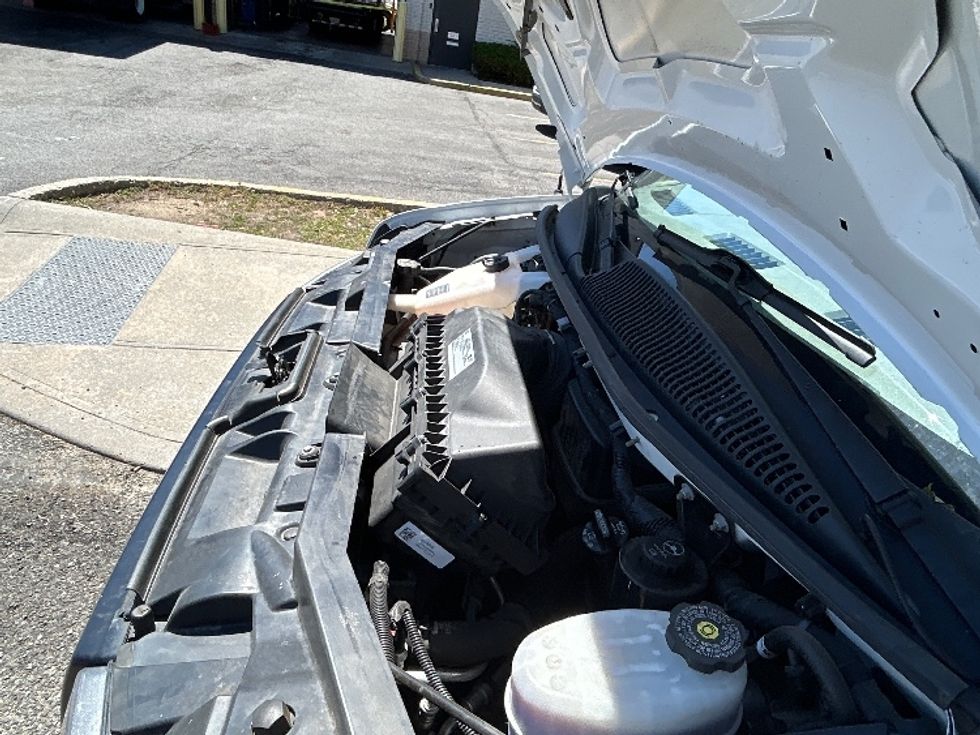 Light Duty Box Truck-Light and Medium Duty Trucks-GMC-2022-Savana G33903-West Babylon-NY-52,653\n\t\tmiles-$ 36,500 - Image 24