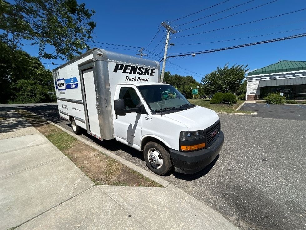 Light Duty Box Truck-Light and Medium Duty Trucks-GMC-2022-Savana G33903-West Babylon-NY-52,653\n\t\tmiles-$ 36,500 - Image 26