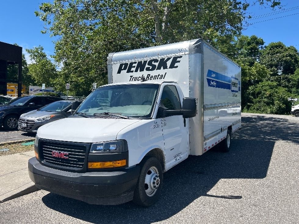 Light Duty Box Truck-Light and Medium Duty Trucks-GMC-2022-Savana G33903-West Babylon-NY-52,653\n\t\tmiles-$ 36,500 - Image 3
