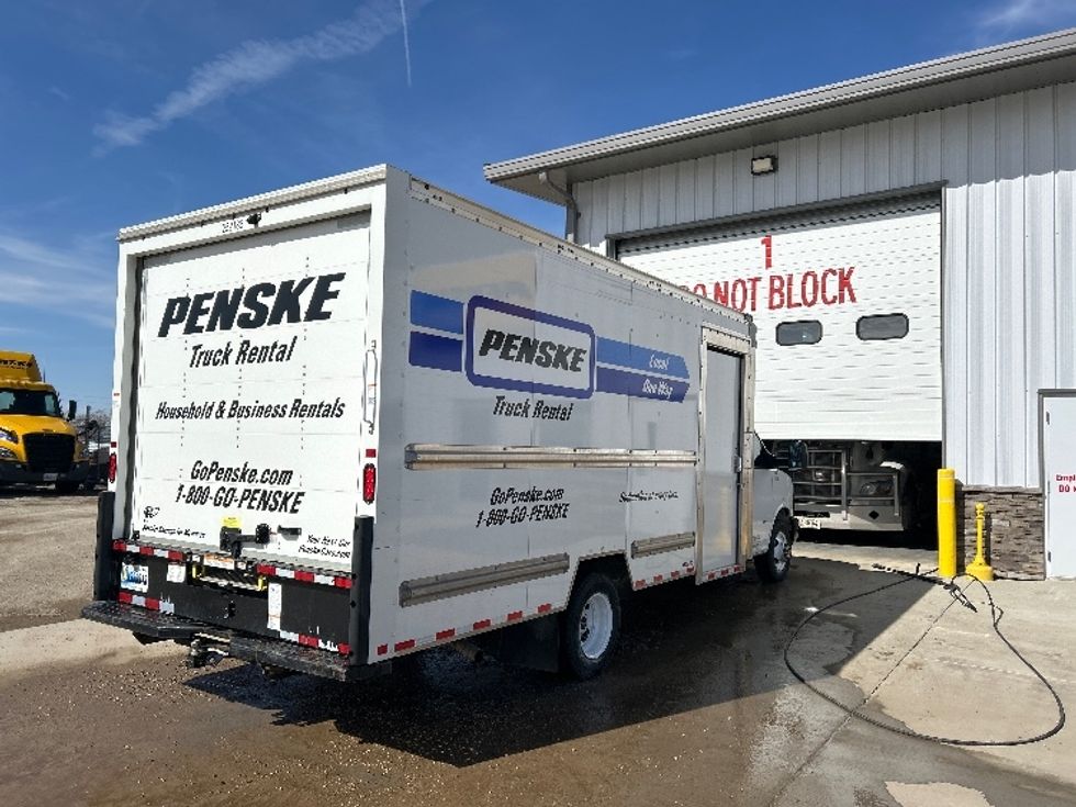 Light Duty Box Truck-Light and Medium Duty Trucks-GMC-2022-Savana G33903-West Fargo-ND-60,555\n\t\tmiles-$ 38,500 - Image 13