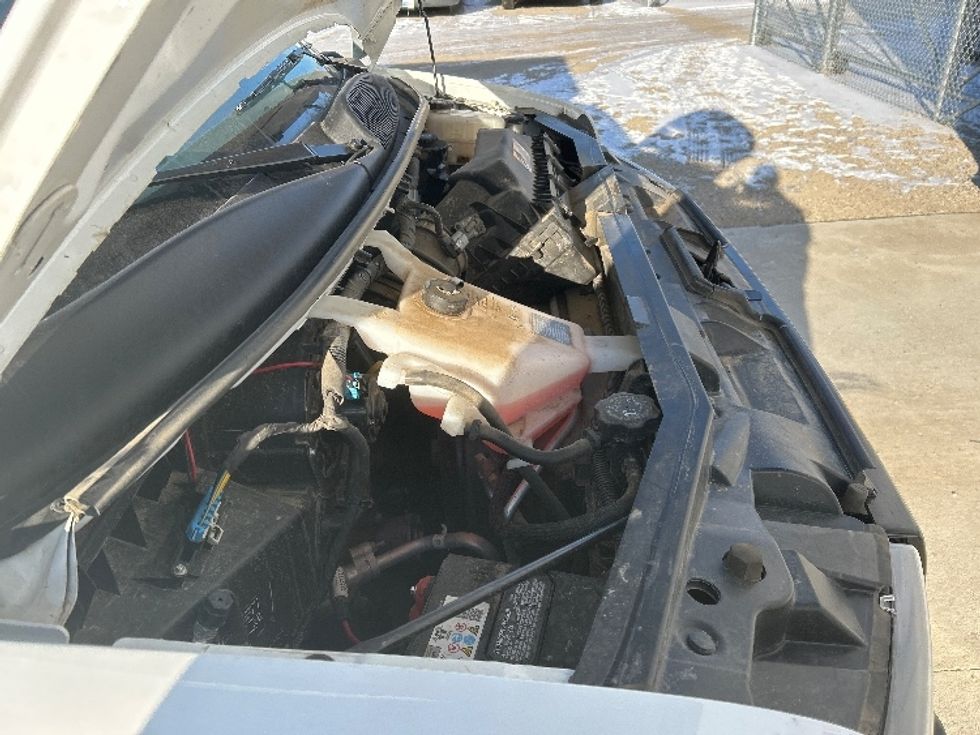 Light Duty Box Truck-Light and Medium Duty Trucks-GMC-2022-Savana G33903-West Fargo-ND-60,555\n\t\tmiles-$ 38,500 - Image 23