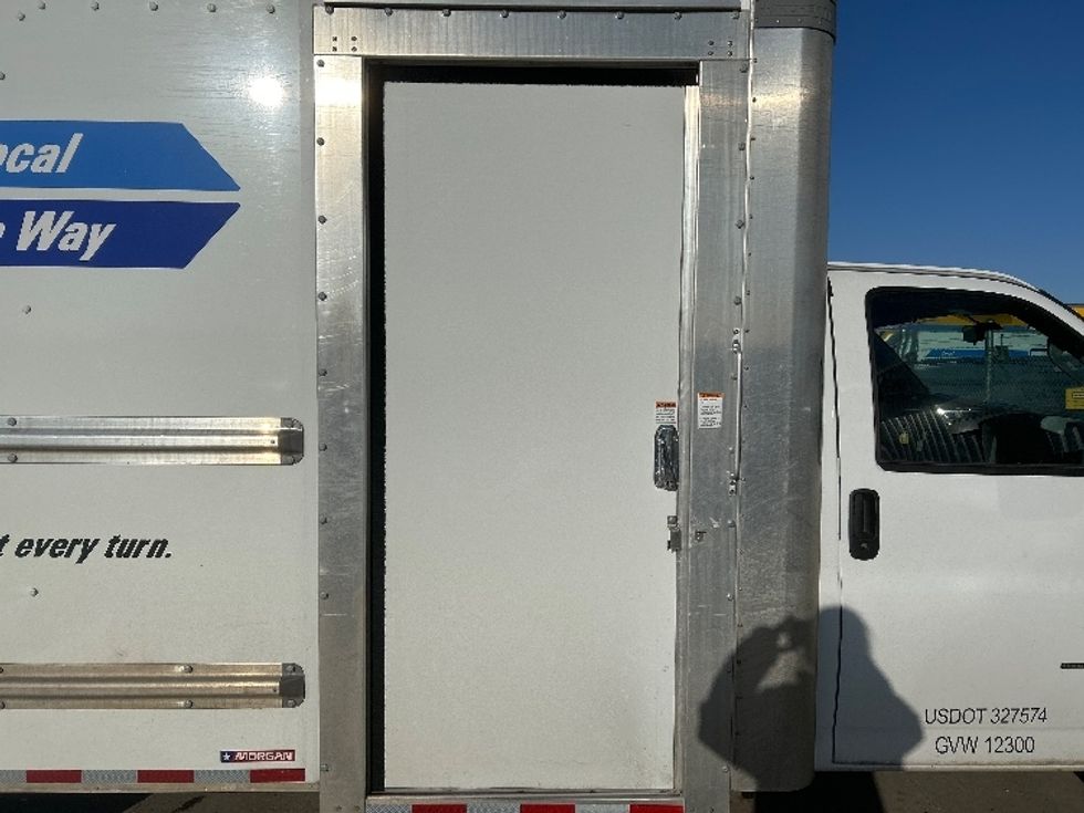 Light Duty Box Truck-Light and Medium Duty Trucks-GMC-2022-Savana G33903-West Fargo-ND-60,555\n\t\tmiles-$ 38,500 - Image 25