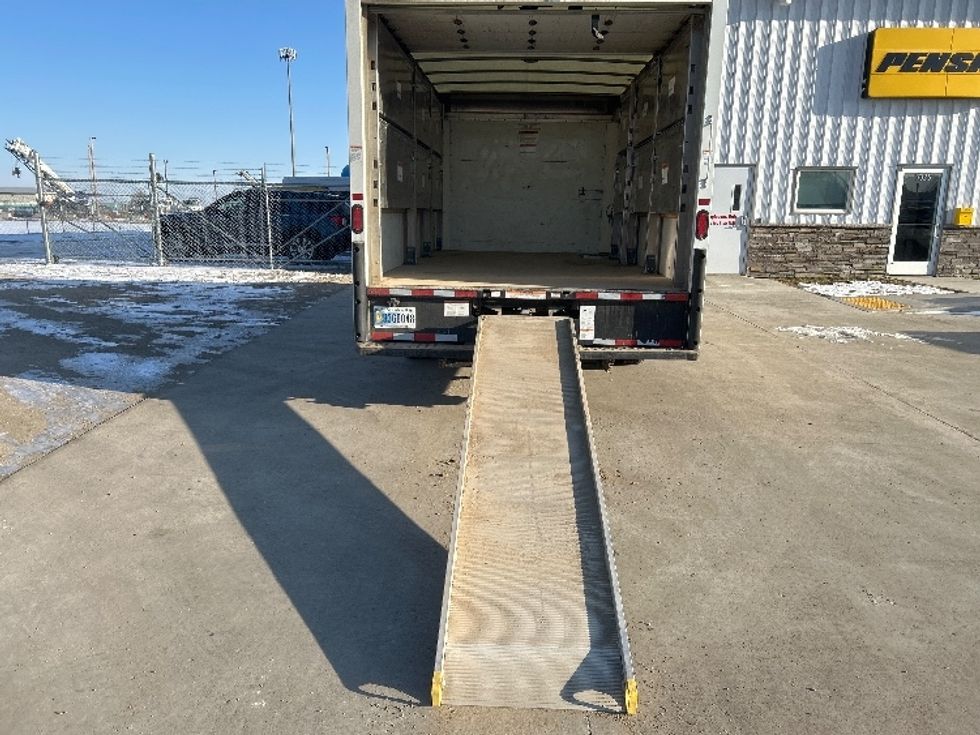 Light Duty Box Truck-Light and Medium Duty Trucks-GMC-2022-Savana G33903-West Fargo-ND-60,555\n\t\tmiles-$ 38,500 - Image 9