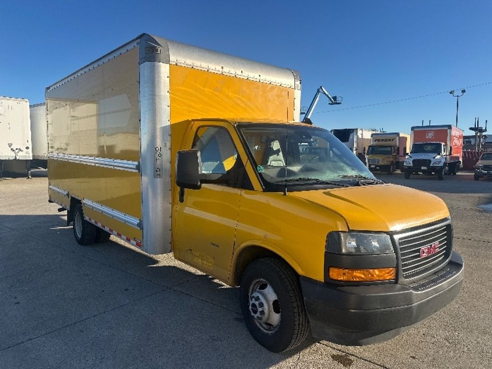 Light Duty Box Truck-Light and Medium Duty Trucks-GMC-2022-Savana G33903-West Sacramento-CA-100,406\n\t\tmiles-$ 29,500 - Image 1