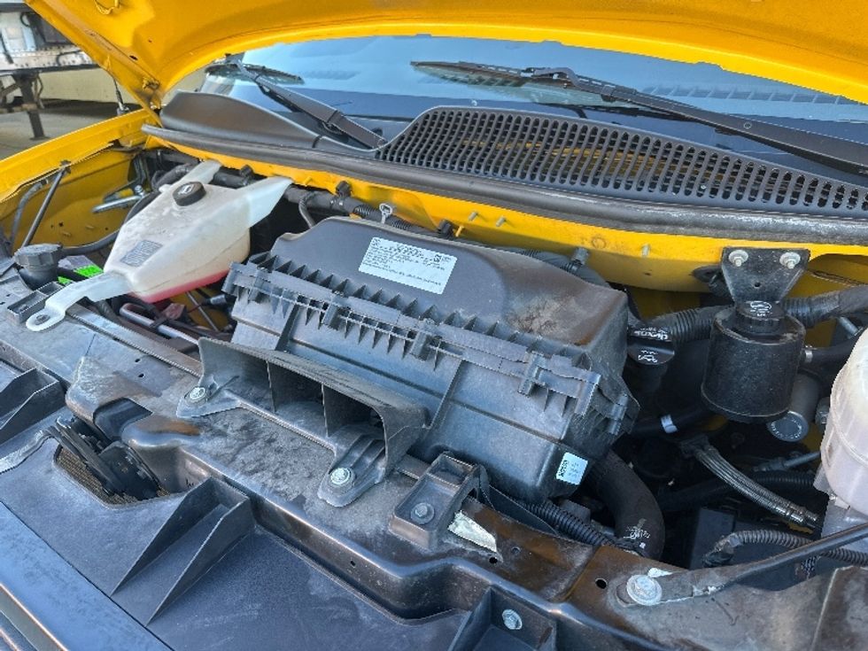 Light Duty Box Truck-Light and Medium Duty Trucks-GMC-2022-Savana G33903-West Sacramento-CA-100,406\n\t\tmiles-$ 29,500 - Image 24