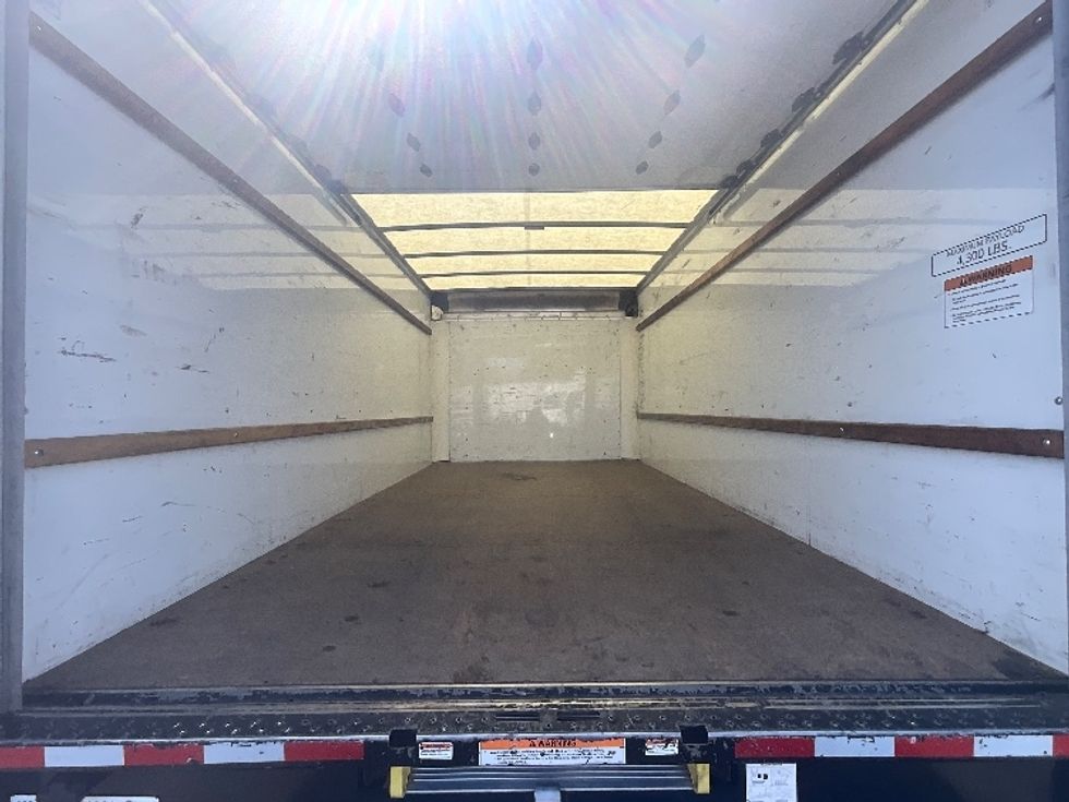 Light Duty Box Truck-Light and Medium Duty Trucks-GMC-2022-Savana G33903-West Sacramento-CA-102,383\n\t\tmiles-$ 32,000 - Image 8
