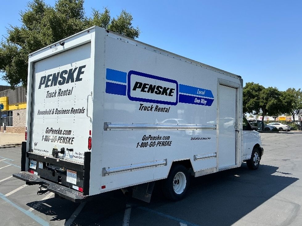 Light Duty Box Truck-Light and Medium Duty Trucks-GMC-2022-Savana G33903-West Sacramento-CA-24,125\n\t\tmiles-$ 48,000 - Image 13