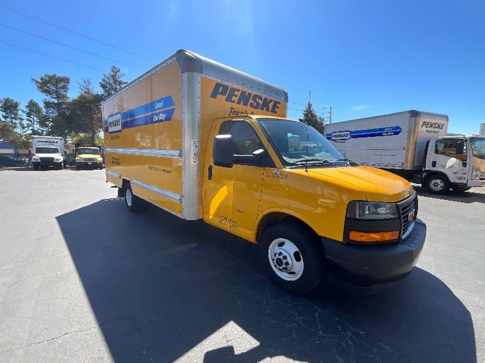 Light Duty Box Truck-Light and Medium Duty Trucks-GMC-2022-Savana G33903-West Sacramento-CA-85,650\n\t\tmiles-$ 31,250 - Image 1