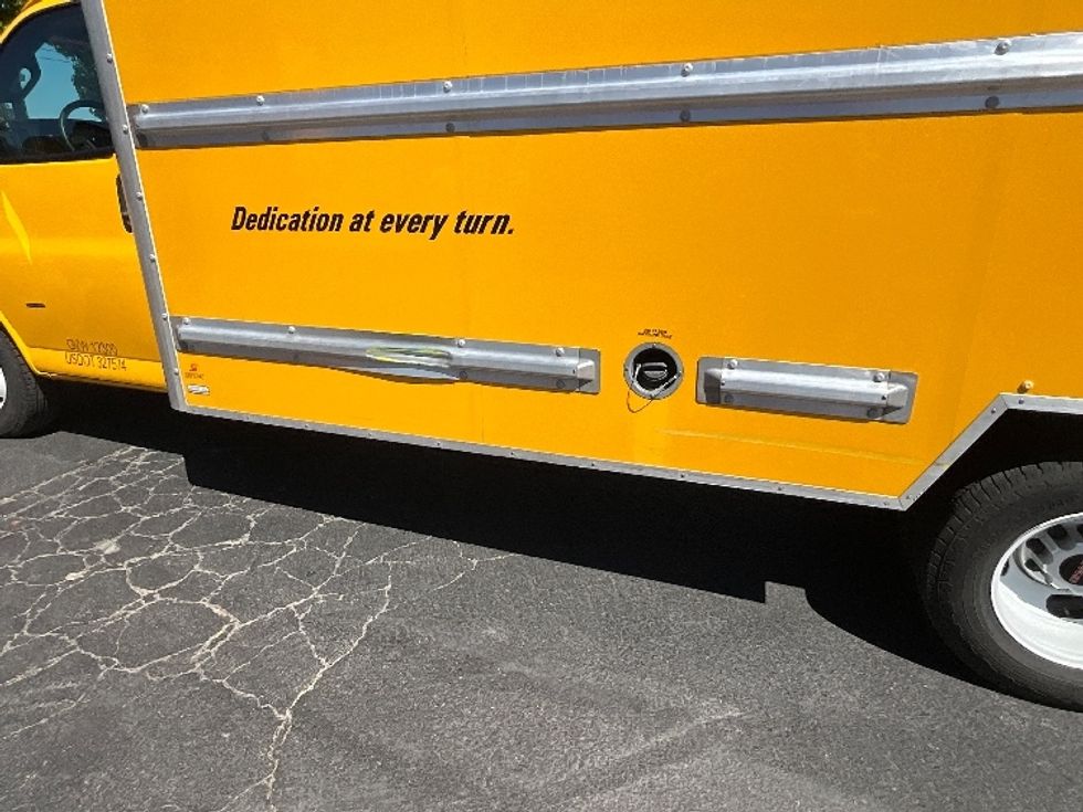 Light Duty Box Truck-Light and Medium Duty Trucks-GMC-2022-Savana G33903-West Sacramento-CA-85,650\n\t\tmiles-$ 31,250 - Image 5