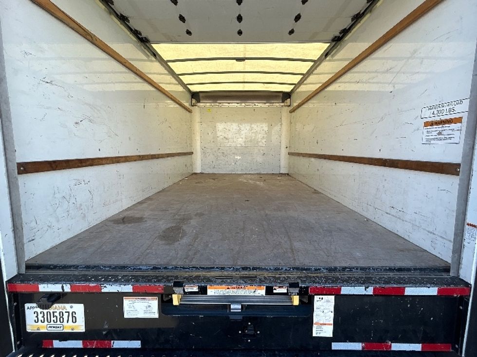 Light Duty Box Truck-Light and Medium Duty Trucks-GMC-2022-Savana G33903-West Sacramento-CA-86,208\n\t\tmiles-$ 35,250 - Image 10