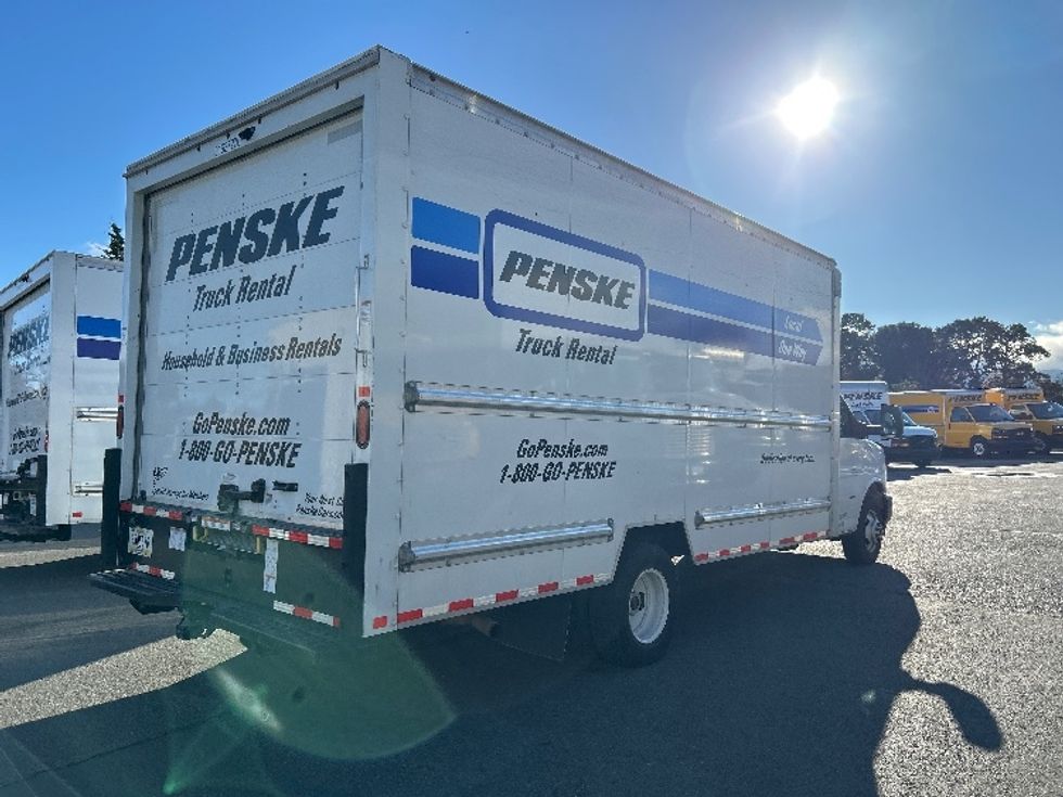 Light Duty Box Truck-Light and Medium Duty Trucks-GMC-2022-Savana G33903-West Sacramento-CA-86,208\n\t\tmiles-$ 35,250 - Image 13