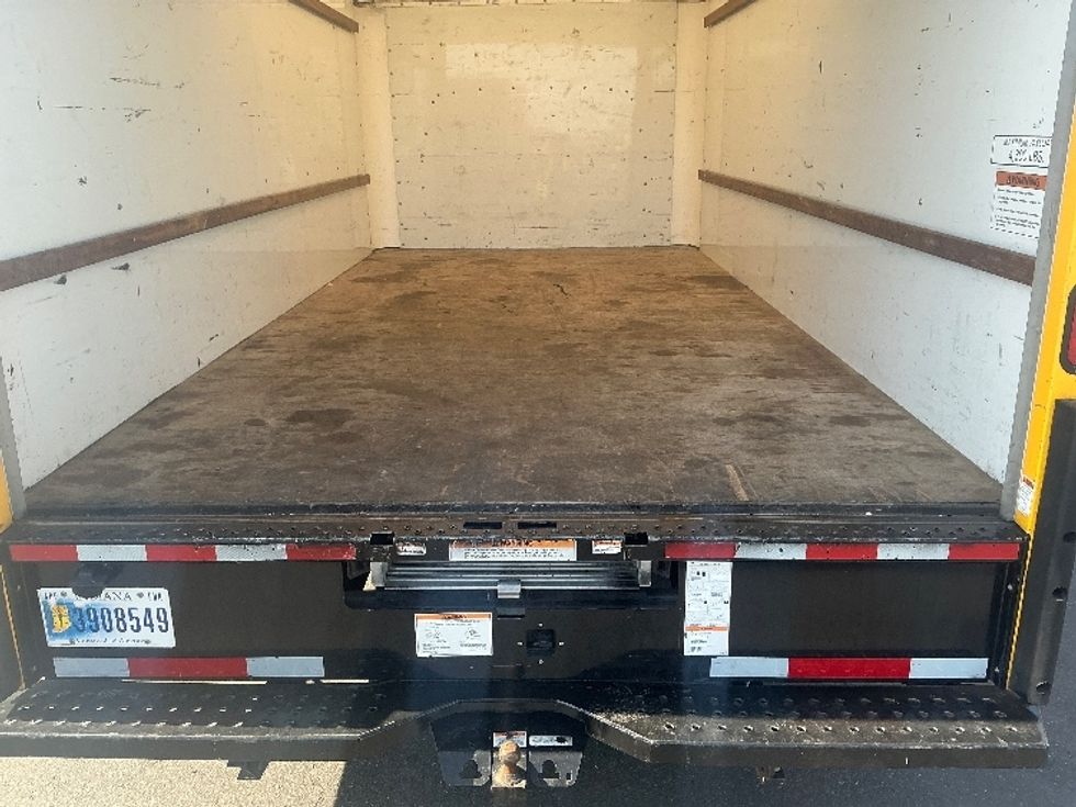 Light Duty Box Truck-Light and Medium Duty Trucks-GMC-2022-Savana G33903-West Sacramento-CA-95,617\n\t\tmiles-$ 28,000 - Image 10