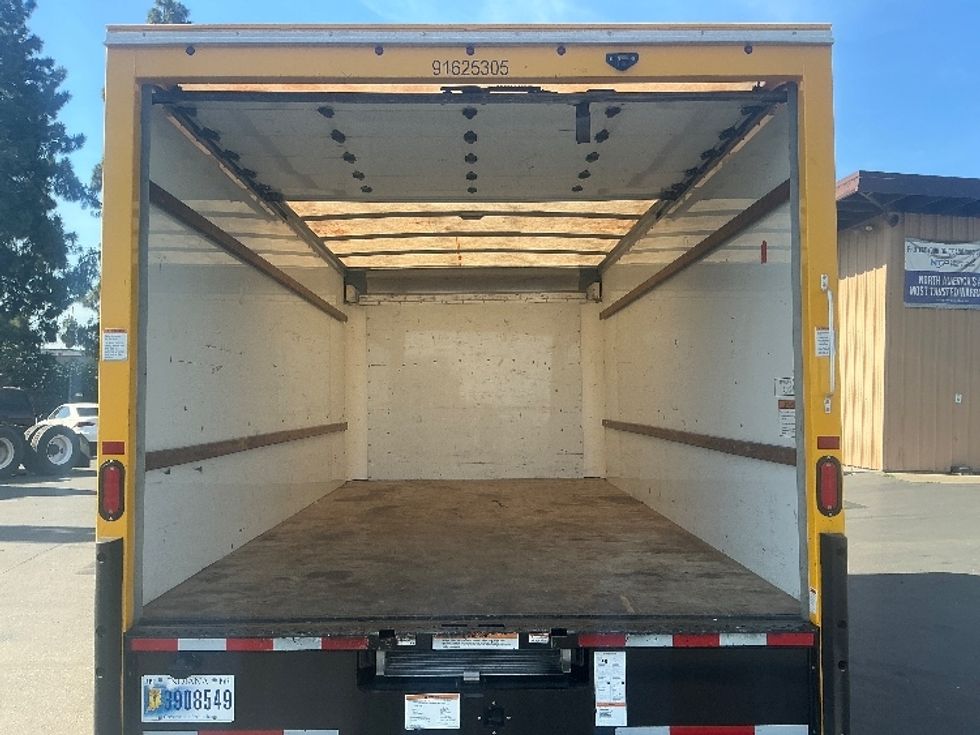 Light Duty Box Truck-Light and Medium Duty Trucks-GMC-2022-Savana G33903-West Sacramento-CA-95,617\n\t\tmiles-$ 28,000 - Image 8