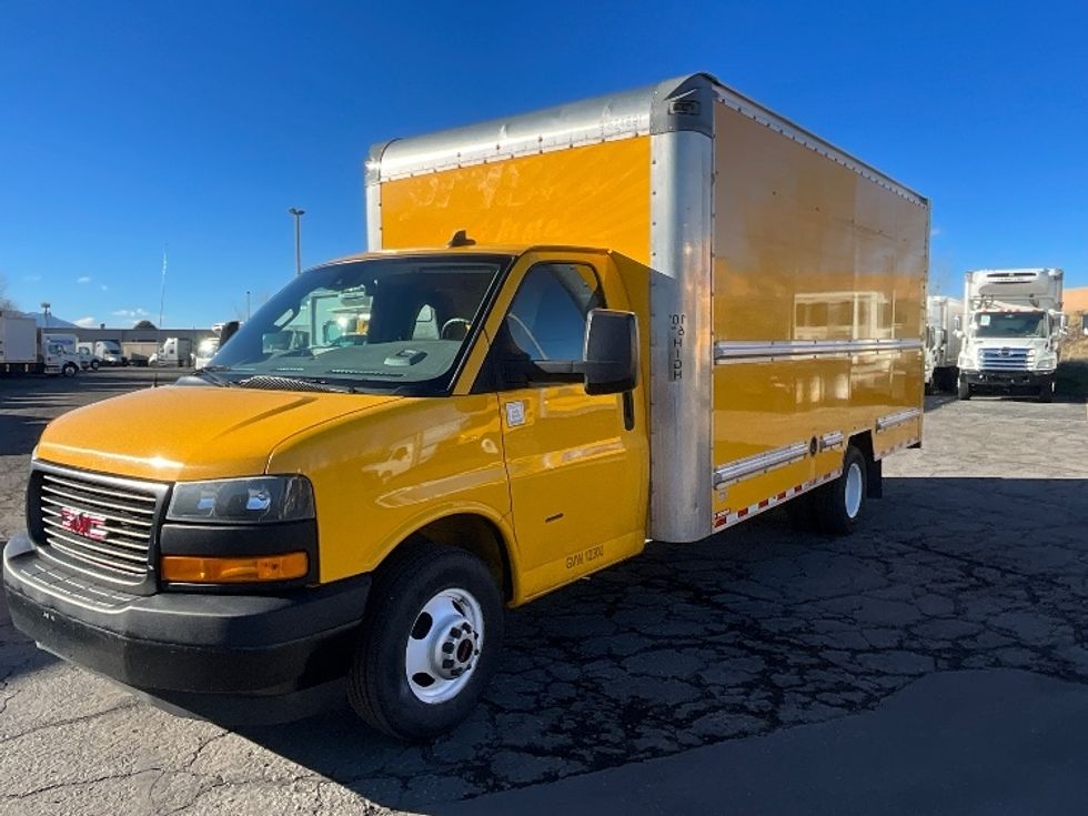 Light Duty Box Truck-Light and Medium Duty Trucks-GMC-2022-Savana G33903-West Valley City-UT-101,940\n\t\tmiles-$ 29,500 - Image 3