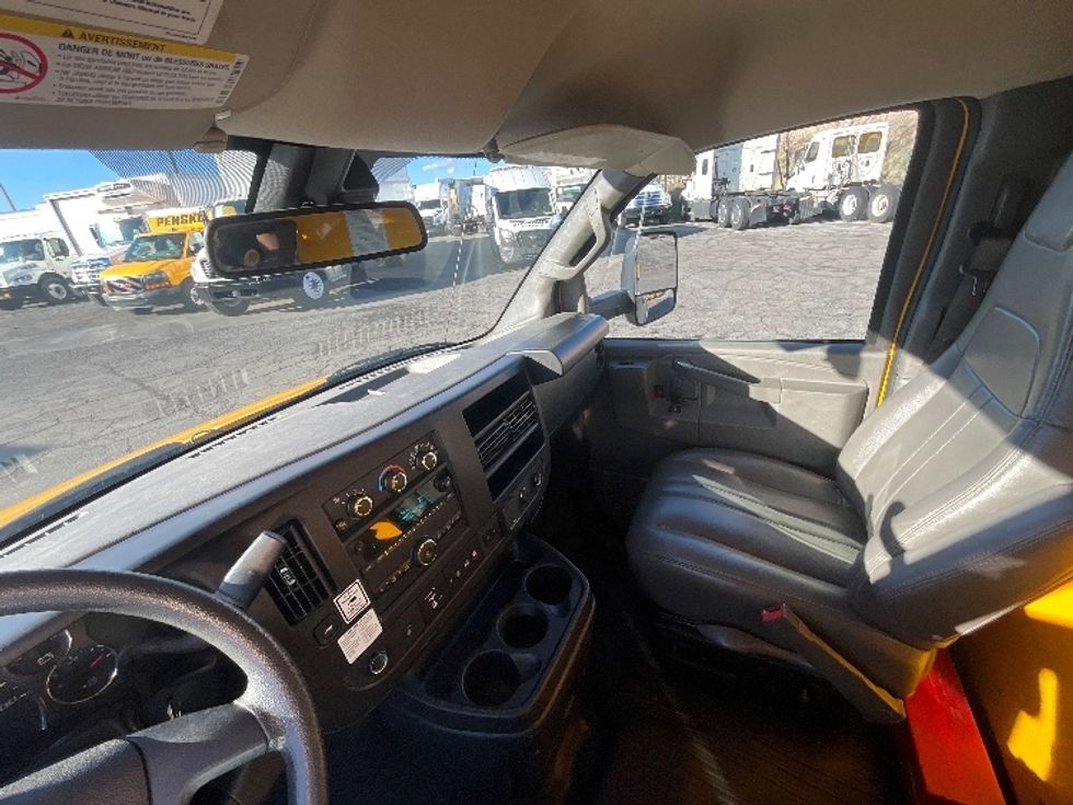 Light Duty Box Truck-Light and Medium Duty Trucks-GMC-2022-Savana G33903-West Valley City-UT-101,940\n\t\tmiles-$ 29,500 - Image 19