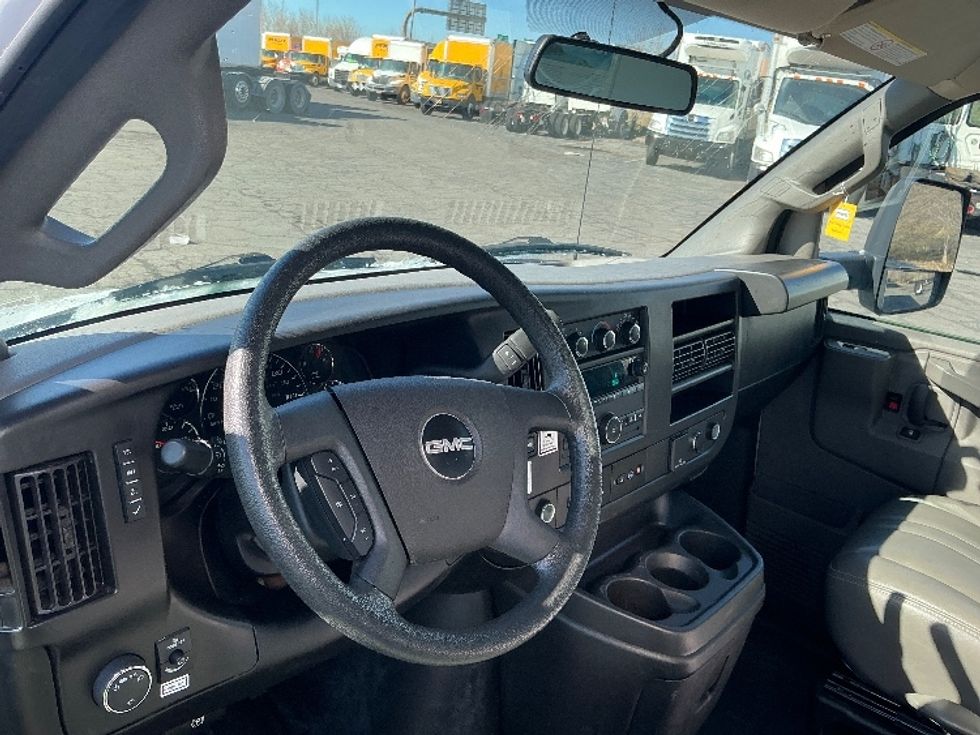 Light Duty Box Truck-Light and Medium Duty Trucks-GMC-2022-Savana G33903-West Valley City-UT-23,869\n\t\tmiles-$ 51,000 - Image 17